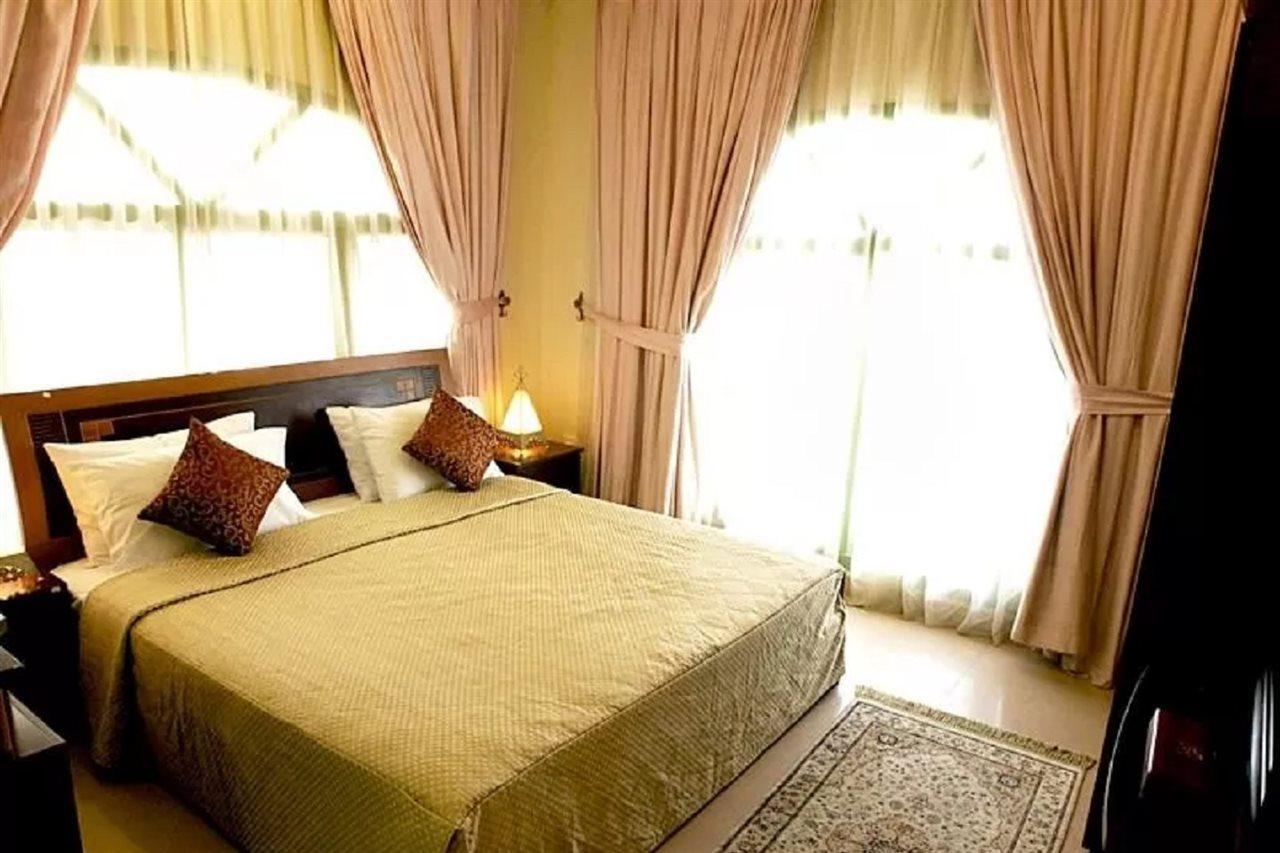Safeer Plaza Hotel Маскат Экстерьер фото
