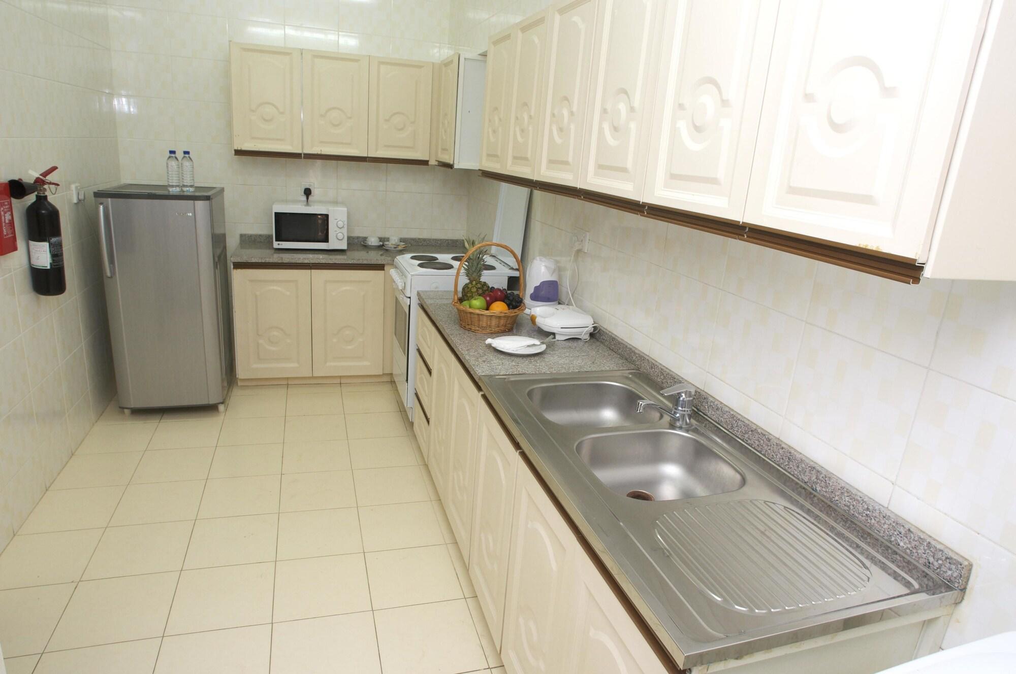 Safeer Plaza Hotel Маскат Экстерьер фото