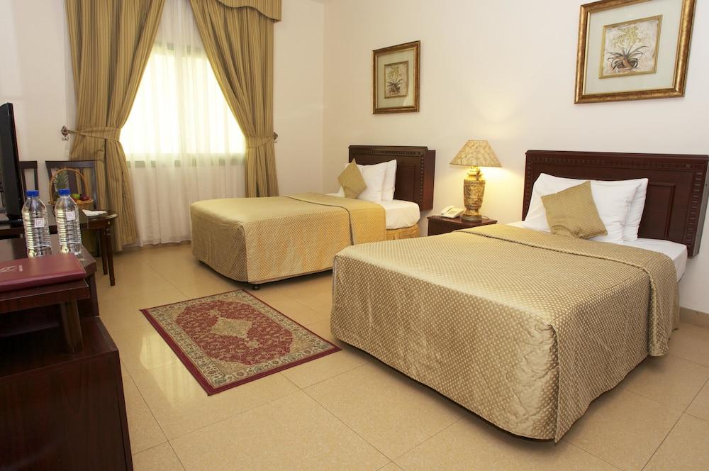 Safeer Plaza Hotel Маскат Экстерьер фото