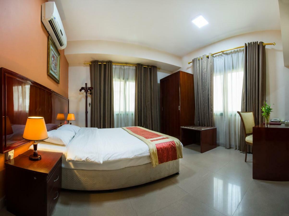 Safeer Plaza Hotel Маскат Экстерьер фото